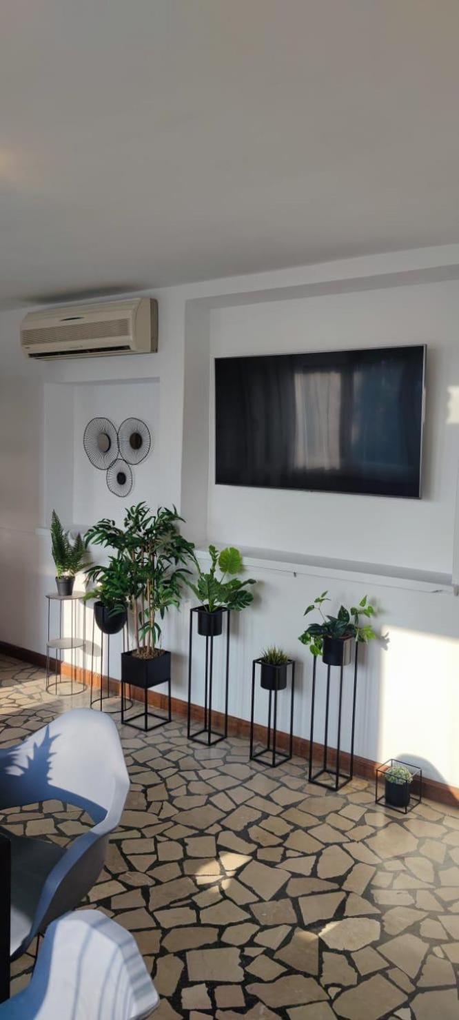 Sea House Lea Apartment *