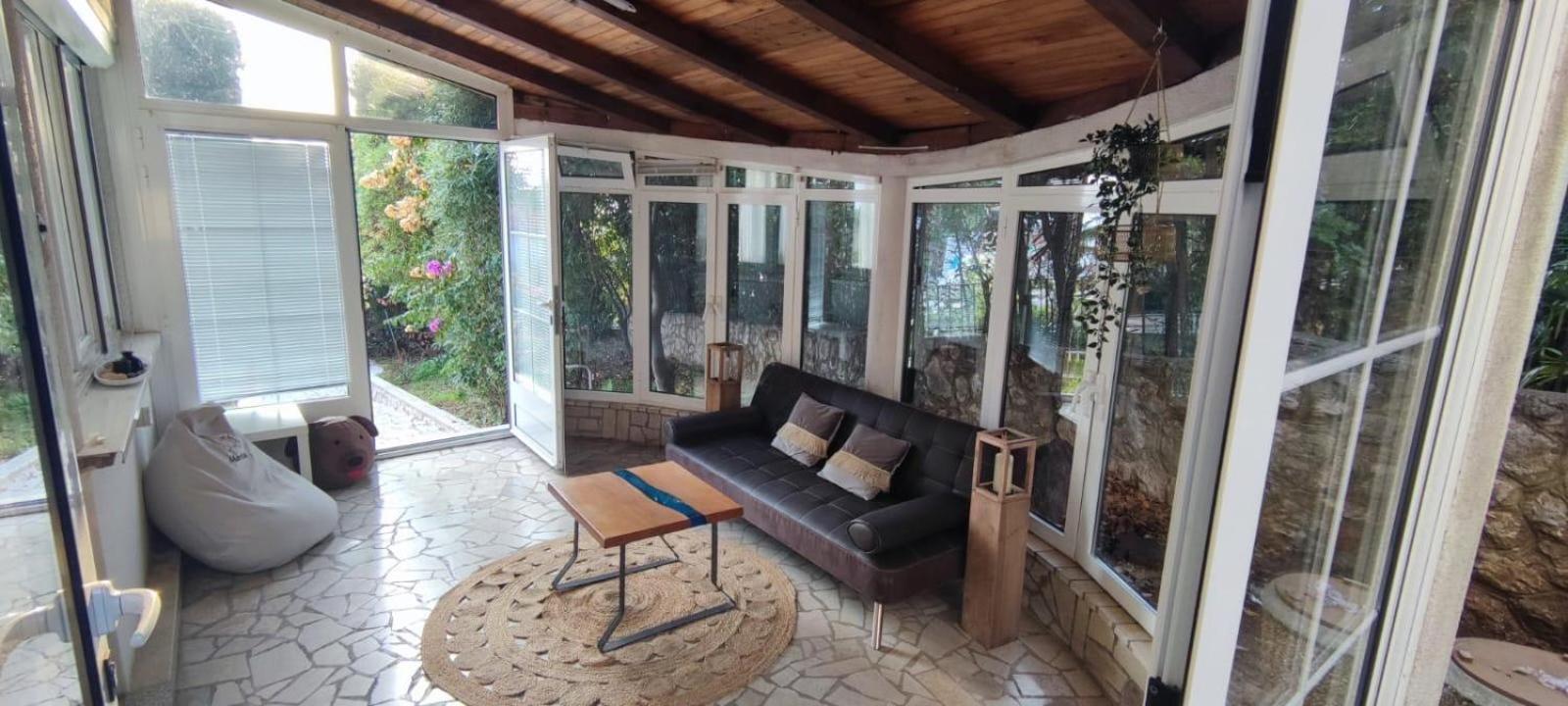 Sea House Lea Apartment